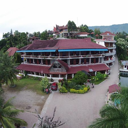 Ambaroba Resort Hotel Tuktuk Siadong Exterior photo