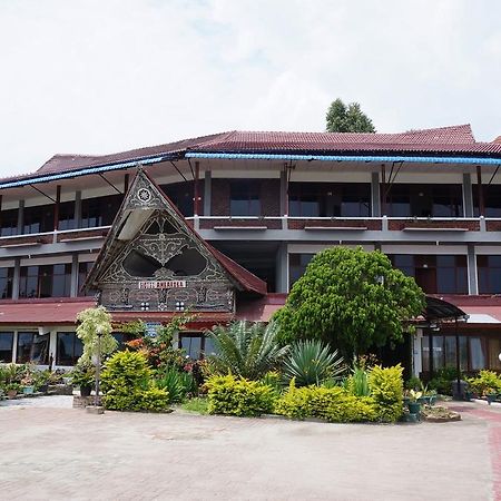 Ambaroba Resort Hotel Tuktuk Siadong Exterior photo