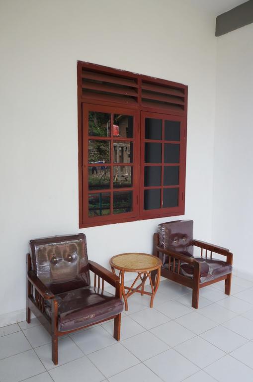 Ambaroba Resort Hotel Tuktuk Siadong Room photo